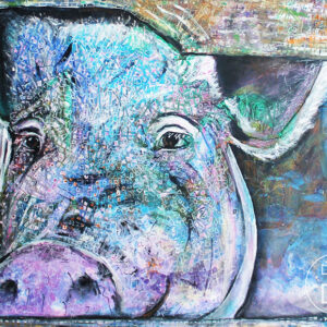 Peinture acrylique sur toile d'un cochon de couleurs rose, turquoise, vert et blanc avec son visage en gros plan, et des yeux songeurs, à l'intérieur d'un contenant qui ressemble à une boîte texturisée de taches vertes, bleu ciel, orange et violet.